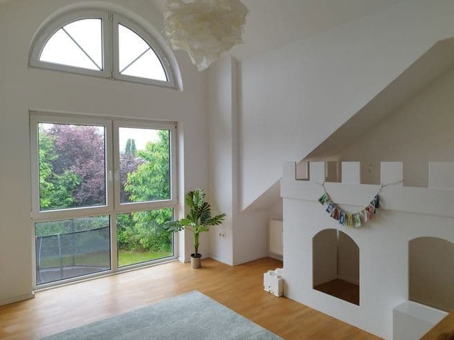 Predaj domu 228 m², pozemok 737 m², Fraunhoferstr. 9, Andernach, Porýnie-Falcko Predaj domu 228 m², pozemok 737 m², Fraunhoferstr. 9, Andernach, Porýnie-Falcko
