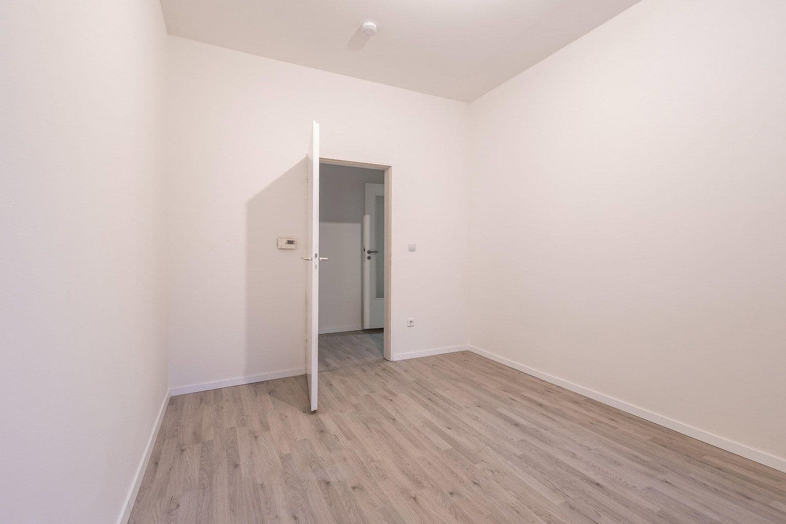 Prenájom bytu 4-izbový 148 m², Fürth, Bavorsko Prenájom bytu 4-izbový 148 m², Fürth, Bavorsko