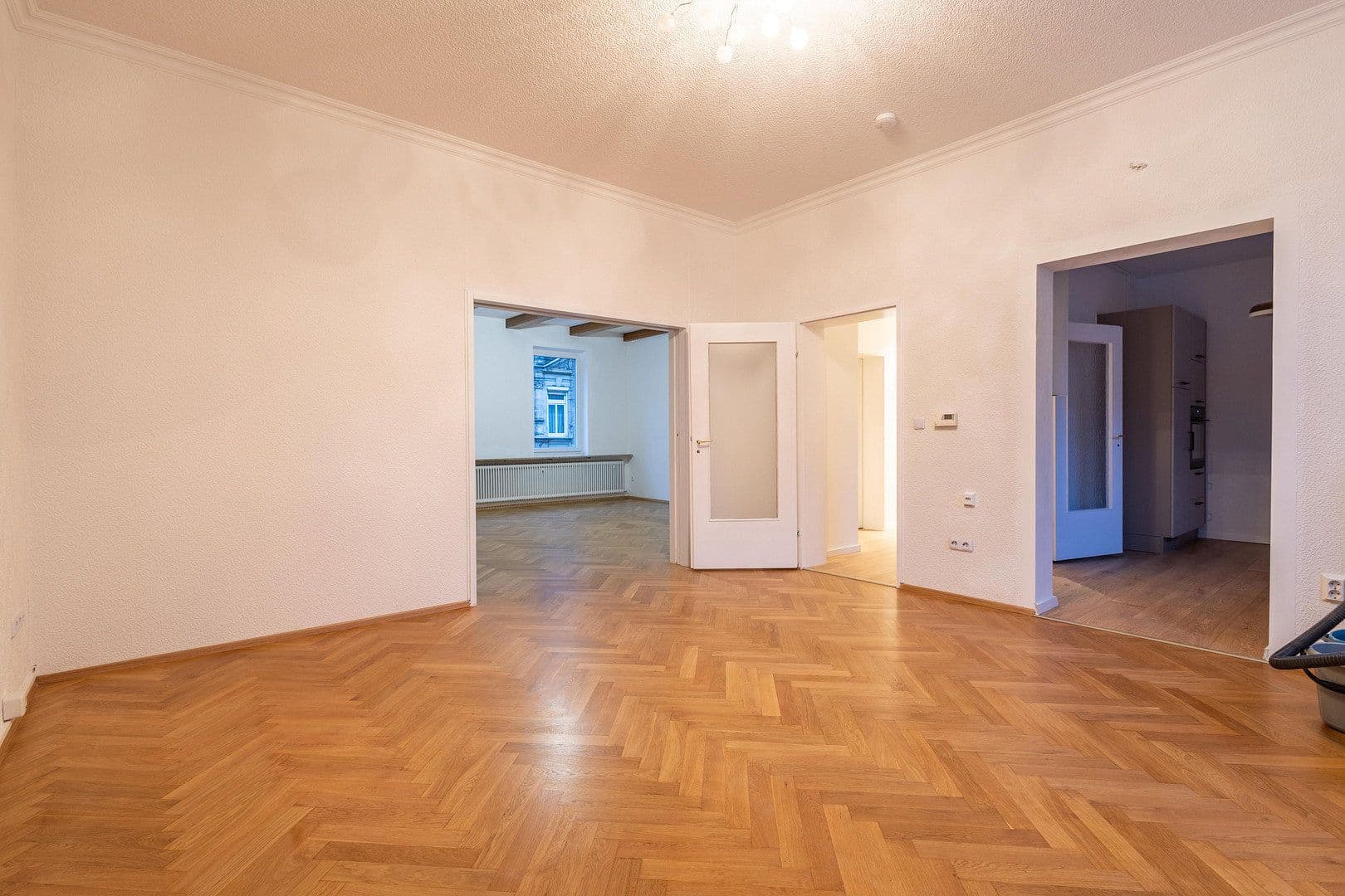 Prenájom bytu 4-izbový 148 m², Fürth, Bavorsko Prenájom bytu 4-izbový 148 m², Fürth, Bavorsko