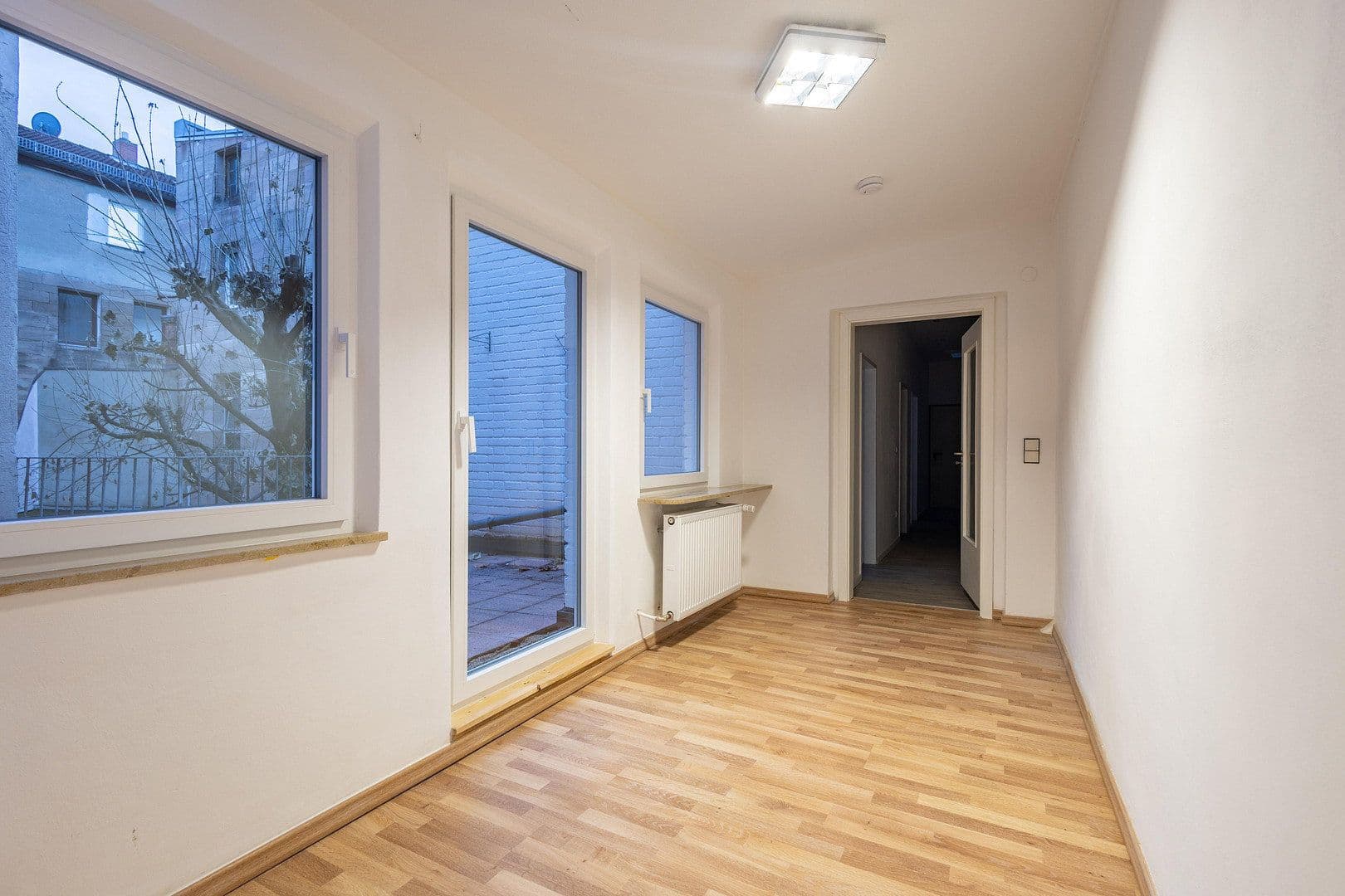 Prenájom bytu 4-izbový 148 m², Fürth, Bavorsko Prenájom bytu 4-izbový 148 m², Fürth, Bavorsko