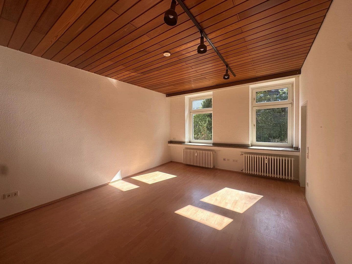 Prenájom bytu 1-izbový 38 m², Wuppertal, Severné Porýnie - Westfálsko Prenájom bytu 1-izbový 38 m², Wuppertal, Severné Porýnie - Westfálsko