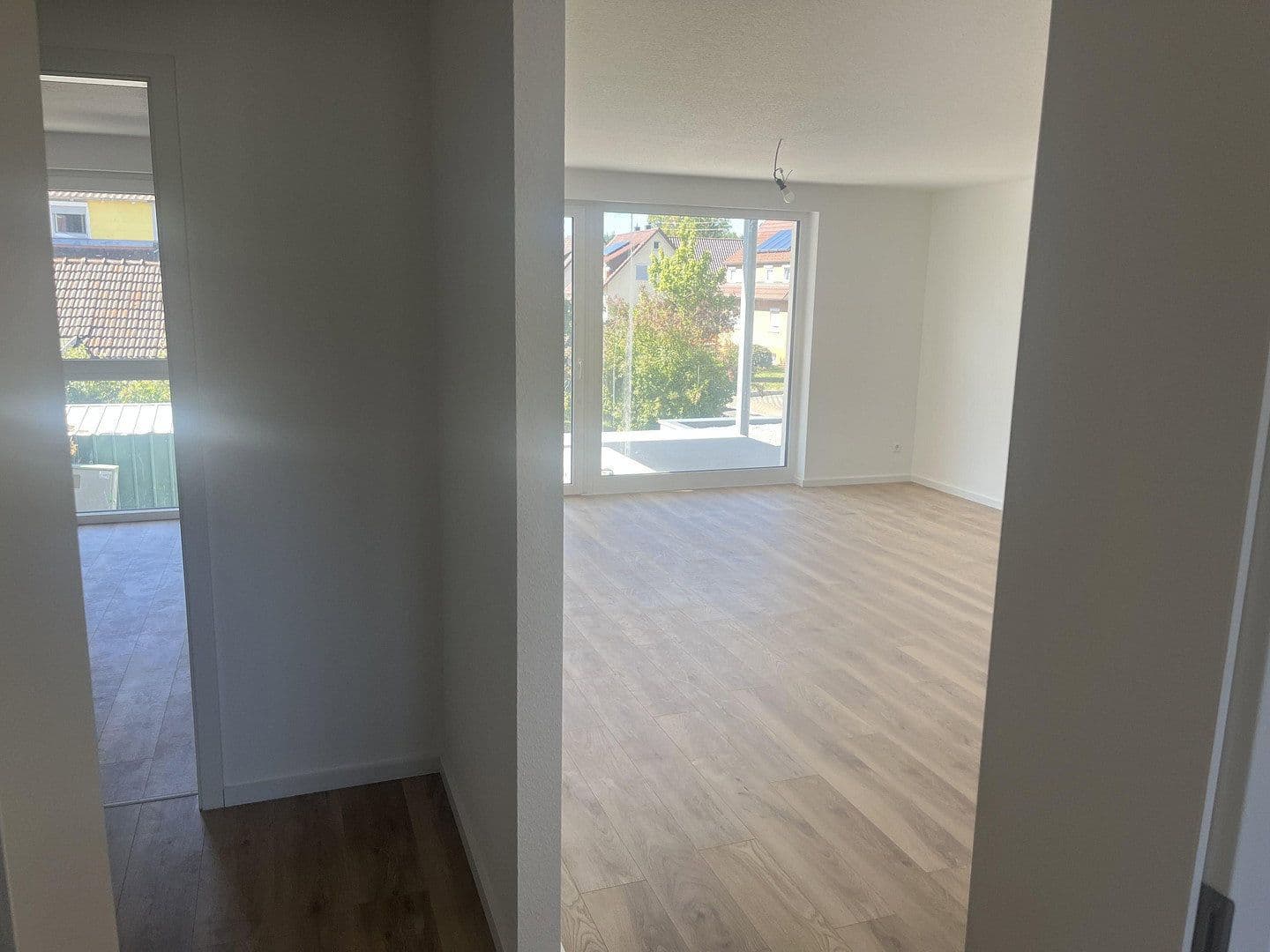 Prenájom bytu 4-izbový 100 m², Spaichingen, Bádensko-Wurttembersko Prenájom bytu 4-izbový 100 m², Spaichingen, Bádensko-Wurttembersko