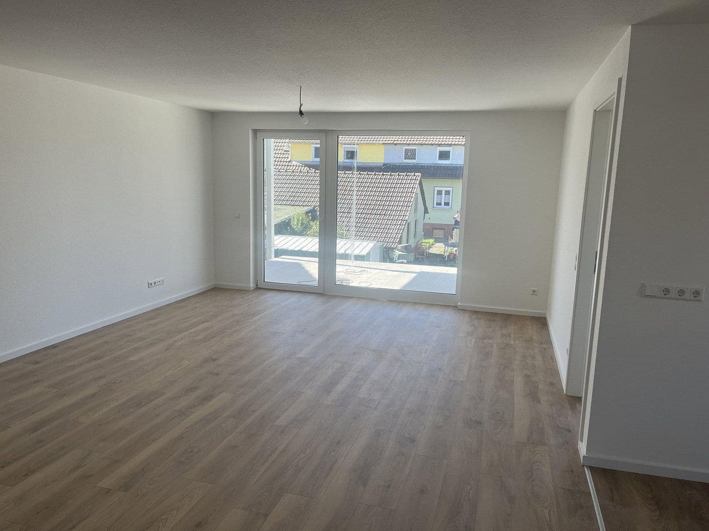Prenájom bytu 4-izbový 100 m², Spaichingen, Bádensko-Wurttembersko Prenájom bytu 4-izbový 100 m², Spaichingen, Bádensko-Wurttembersko