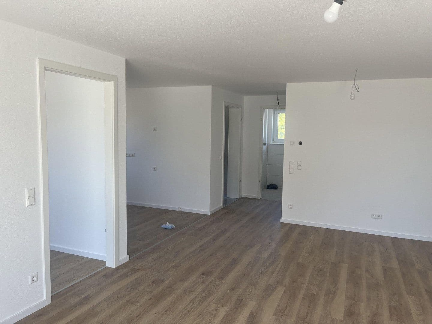Prenájom bytu 4-izbový 100 m², Spaichingen, Bádensko-Wurttembersko Prenájom bytu 4-izbový 100 m², Spaichingen, Bádensko-Wurttembersko