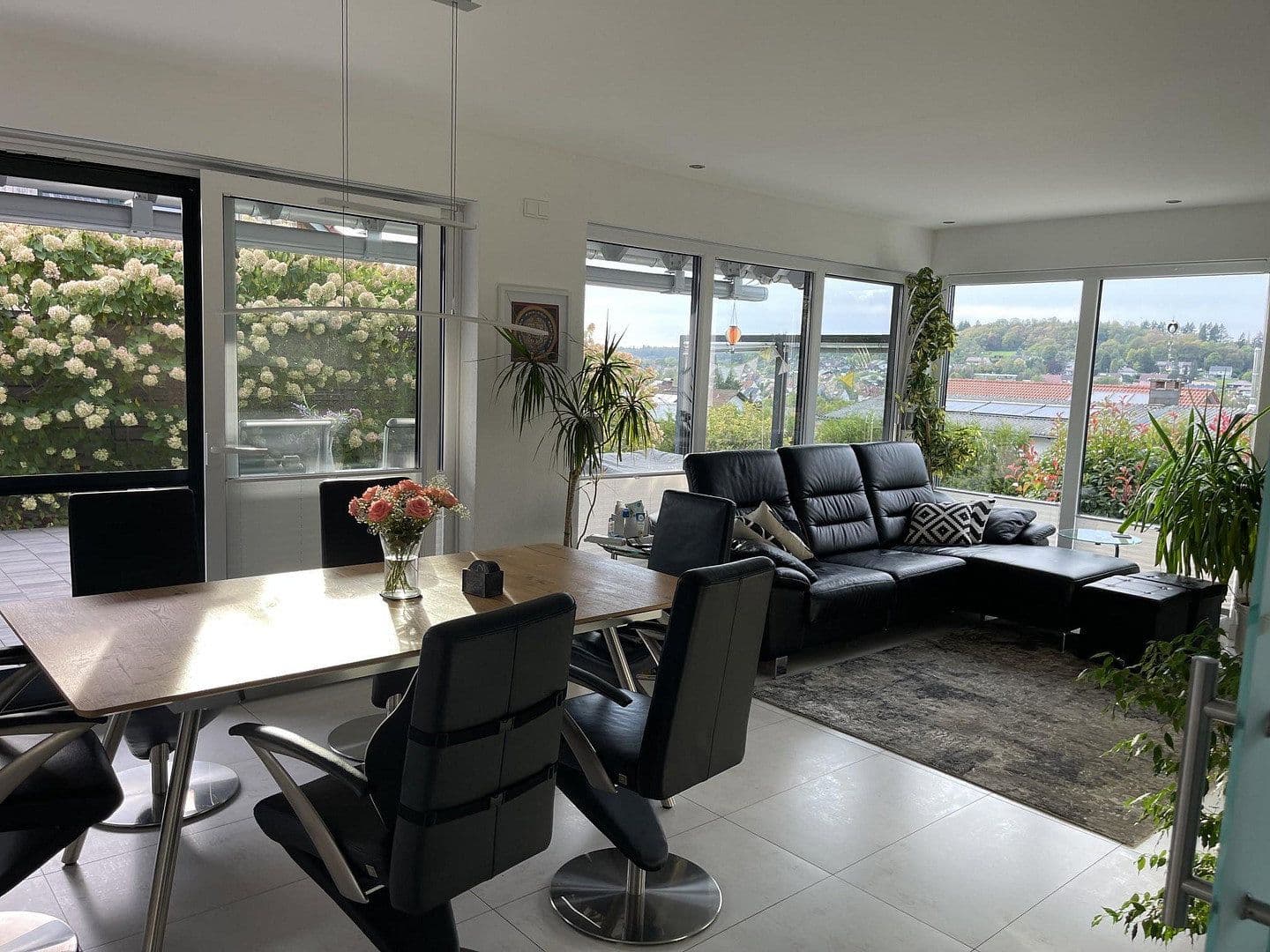 Predaj domu 145 m², pozemok 551 m², Schotten, Hesensko Predaj domu 145 m², pozemok 551 m², Schotten, Hesensko