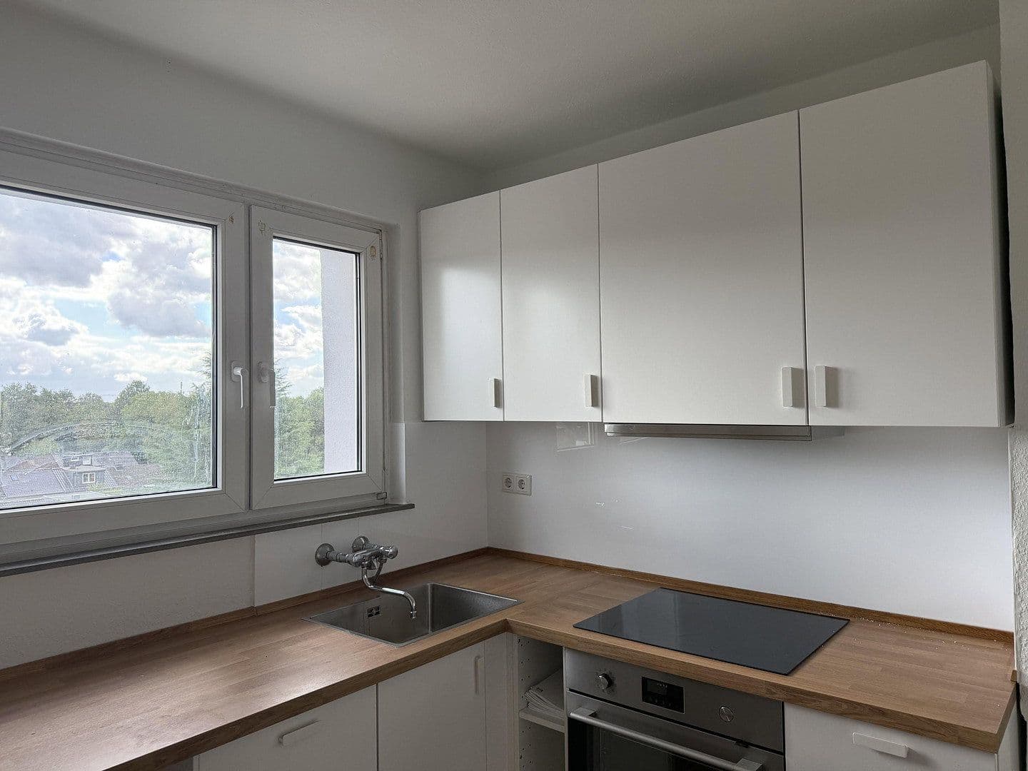 Prenájom bytu 3-izbový 75 m², An der Wallburg 97, Bergisch Gladbach, Severné Porýnie - Westfálsko Prenájom bytu 3-izbový 75 m², An der Wallburg 97, Bergisch Gladbach, Severné Porýnie - Westfálsko