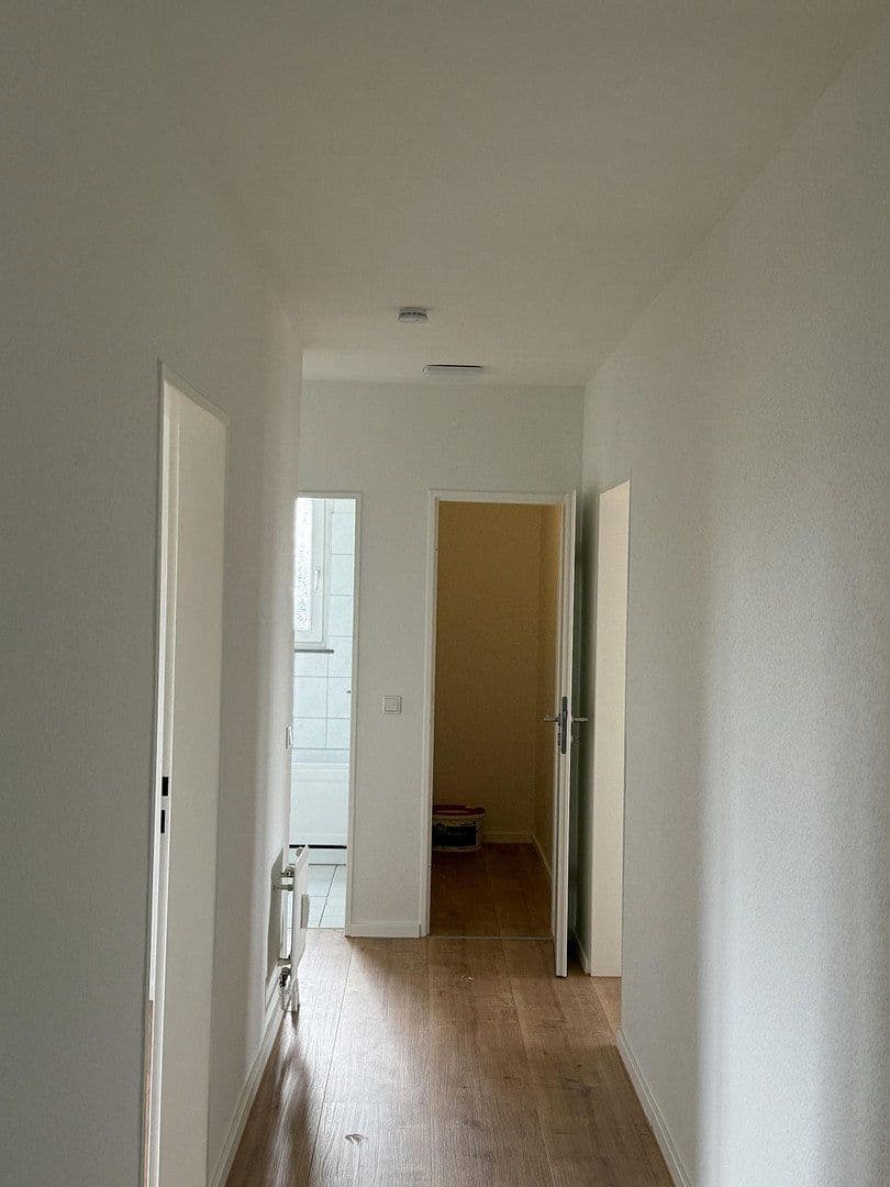 Prenájom bytu 3-izbový 75 m², An der Wallburg 97, Bergisch Gladbach, Severné Porýnie - Westfálsko Prenájom bytu 3-izbový 75 m², An der Wallburg 97, Bergisch Gladbach, Severné Porýnie - Westfálsko