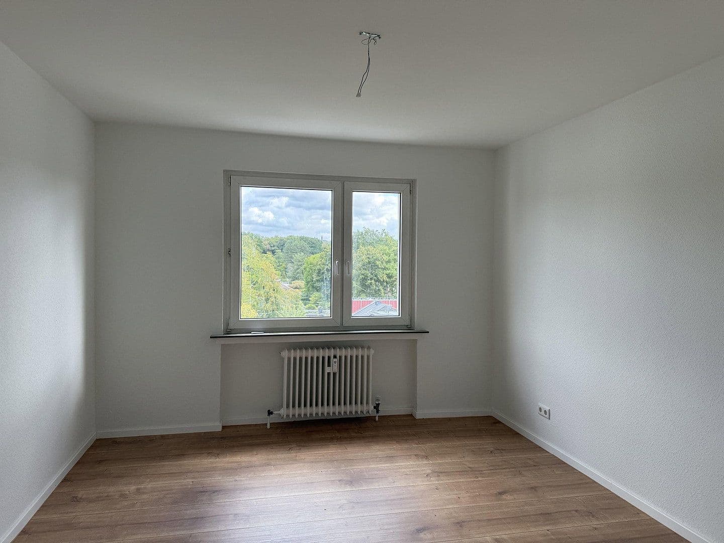 Prenájom bytu 3-izbový 75 m², An der Wallburg 97, Bergisch Gladbach, Severné Porýnie - Westfálsko Prenájom bytu 3-izbový 75 m², An der Wallburg 97, Bergisch Gladbach, Severné Porýnie - Westfálsko