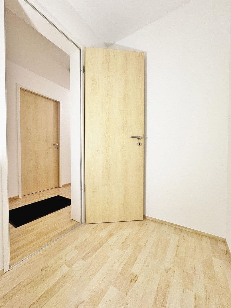 Prenájom bytu 3-izbový 88 m², Landsham bei Kirchheim, Bavorsko Prenájom bytu 3-izbový 88 m², Landsham bei Kirchheim, Bavorsko