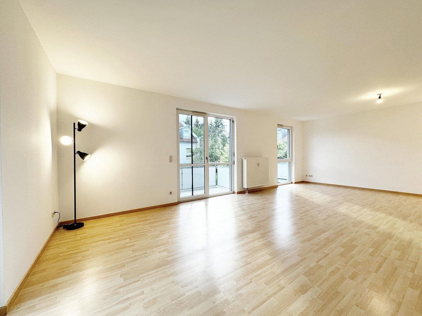Prenájom bytu 3-izbový 88 m², Landsham bei Kirchheim, Bavorsko Prenájom bytu 3-izbový 88 m², Landsham bei Kirchheim, Bavorsko