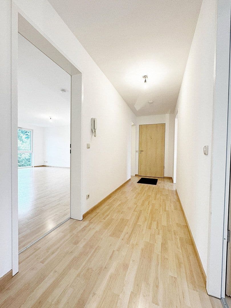 Prenájom bytu 3-izbový 88 m², Landsham bei Kirchheim, Bavorsko Prenájom bytu 3-izbový 88 m², Landsham bei Kirchheim, Bavorsko
