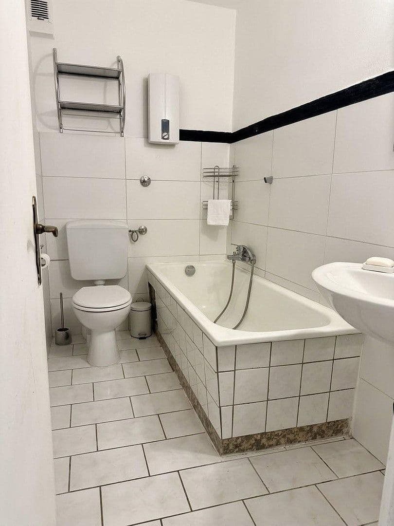 Prenájom bytu 2-izbový 59 m², Gartenstraße 73, Mönchengladbach, Severné Porýnie - Westfálsko Prenájom bytu 2-izbový 59 m², Gartenstraße 73, Mönchengladbach, Severné Porýnie - Westfálsko
