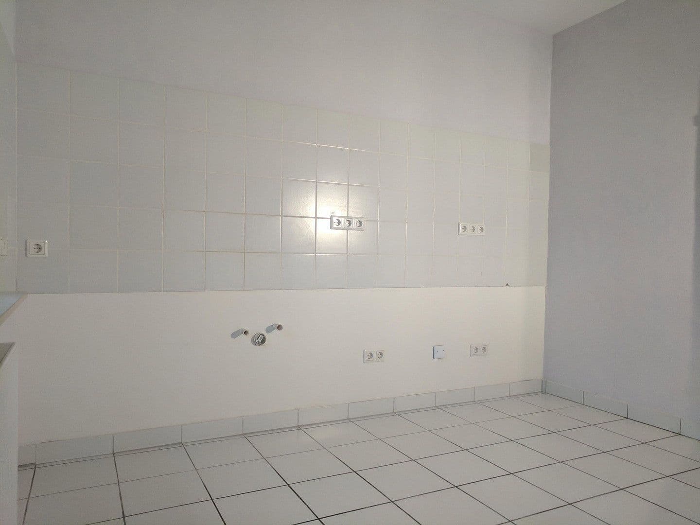 Prenájom bytu 4-izbový 127 m², Offenbach, Hesensko Prenájom bytu 4-izbový 127 m², Offenbach, Hesensko