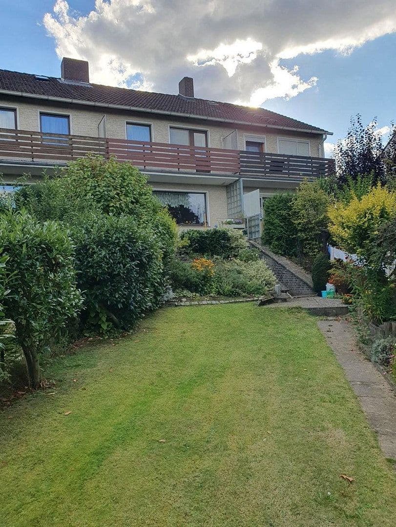 Predaj domu 120 m², pozemok 476 m², Glück-Auf-Str. 6b, Wennigsen (Deister), Dolné Sasko Predaj domu 120 m², pozemok 476 m², Glück-Auf-Str. 6b, Wennigsen (Deister), Dolné Sasko