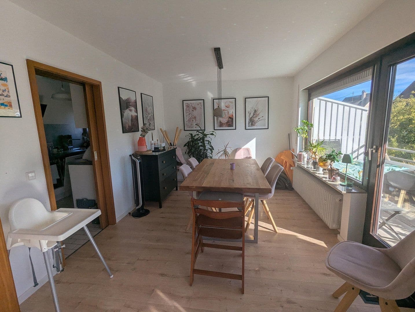 Prenájom bytu 3-izbový 84 m², Ludwigsburg, Bádensko-Wurttembersko Prenájom bytu 3-izbový 84 m², Ludwigsburg, Bádensko-Wurttembersko
