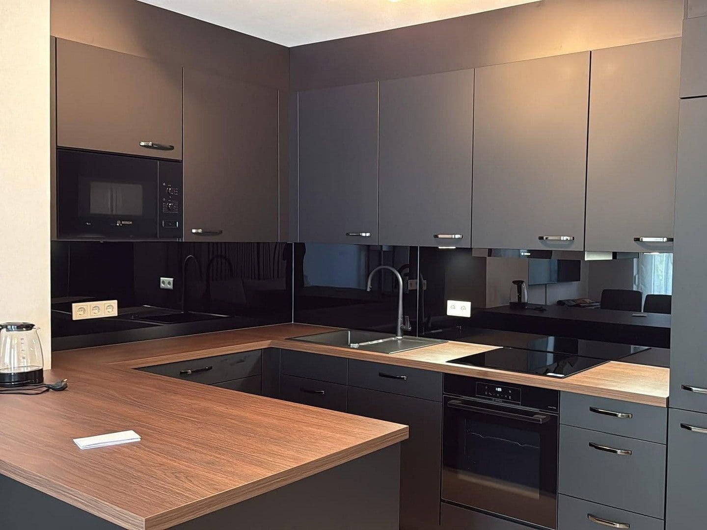 Prenájom bytu 3-izbový 74 m², Moissistrasse 9, Berlin, Berlín Prenájom bytu 3-izbový 74 m², Moissistrasse 9, Berlin, Berlín