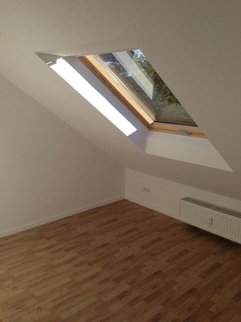 Prenájom bytu 3-izbový 80 m², Markgrafenstr. 24, München, Bavorsko Prenájom bytu 3-izbový 80 m², Markgrafenstr. 24, München, Bavorsko