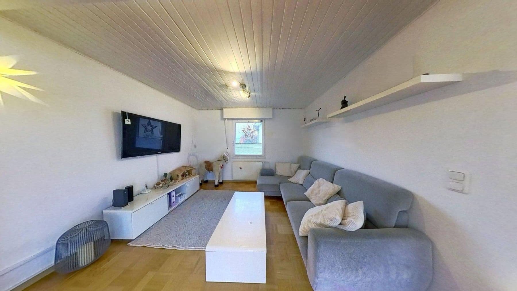 Predaj domu 144 m², pozemok 606 m², Reinheim, Hesensko Predaj domu 144 m², pozemok 606 m², Reinheim, Hesensko
