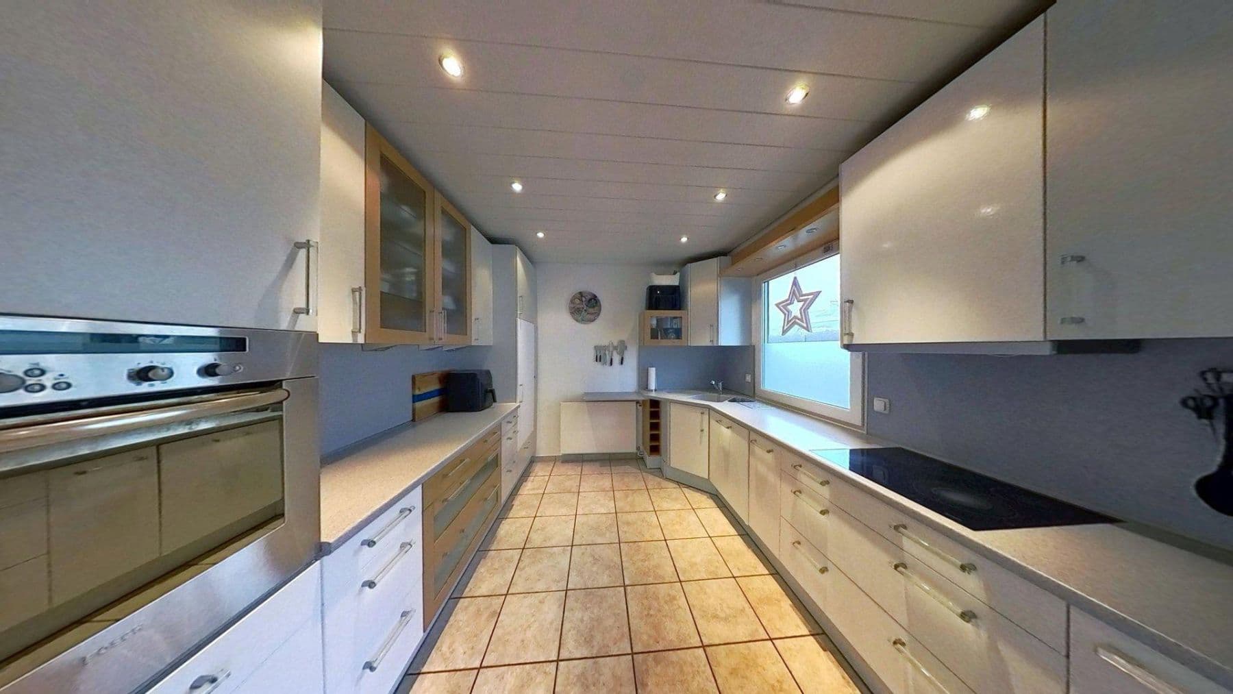 Predaj domu 144 m², pozemok 606 m², Reinheim, Hesensko Predaj domu 144 m², pozemok 606 m², Reinheim, Hesensko