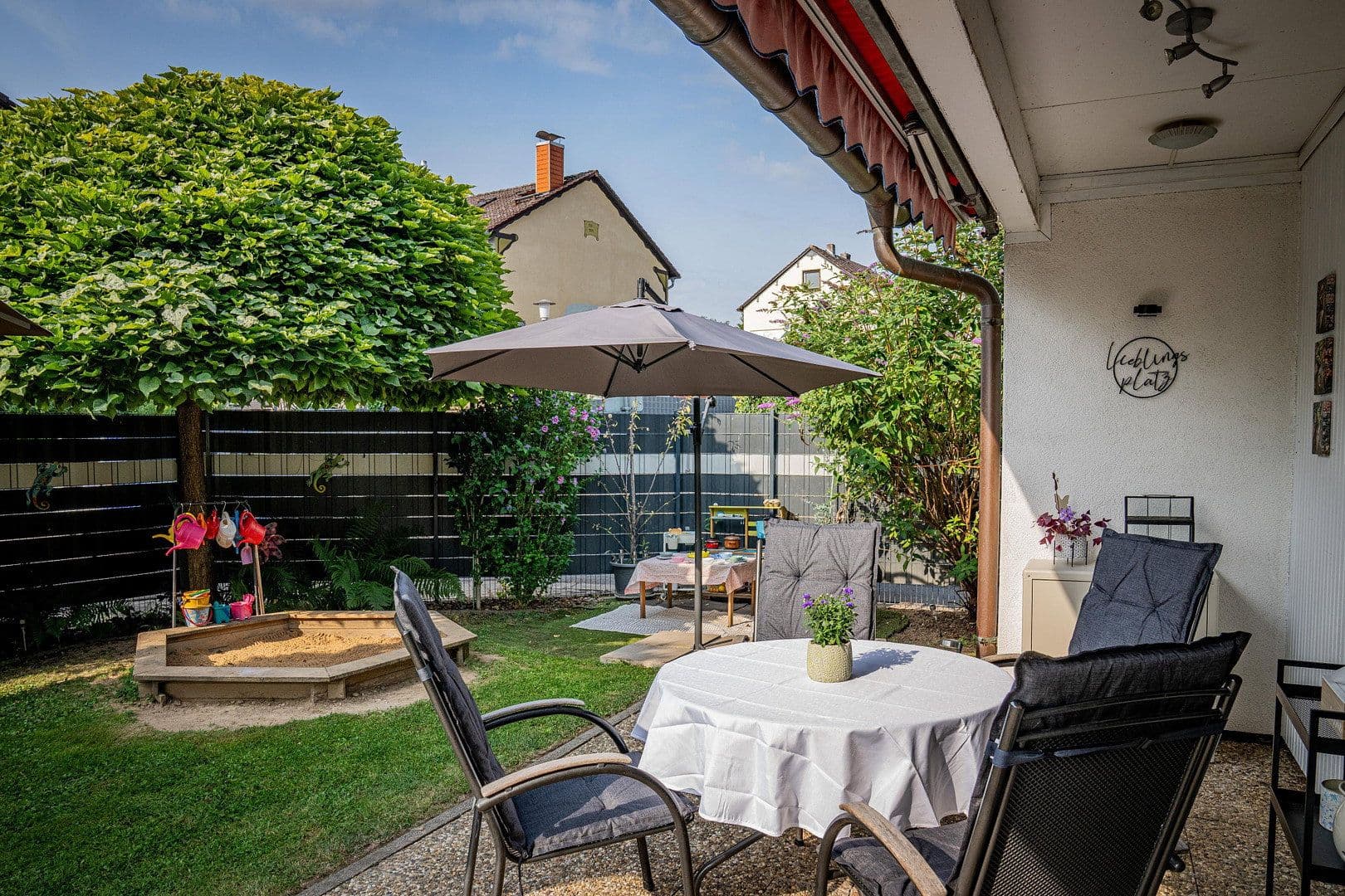 Predaj domu 144 m², pozemok 606 m², Reinheim, Hesensko Predaj domu 144 m², pozemok 606 m², Reinheim, Hesensko
