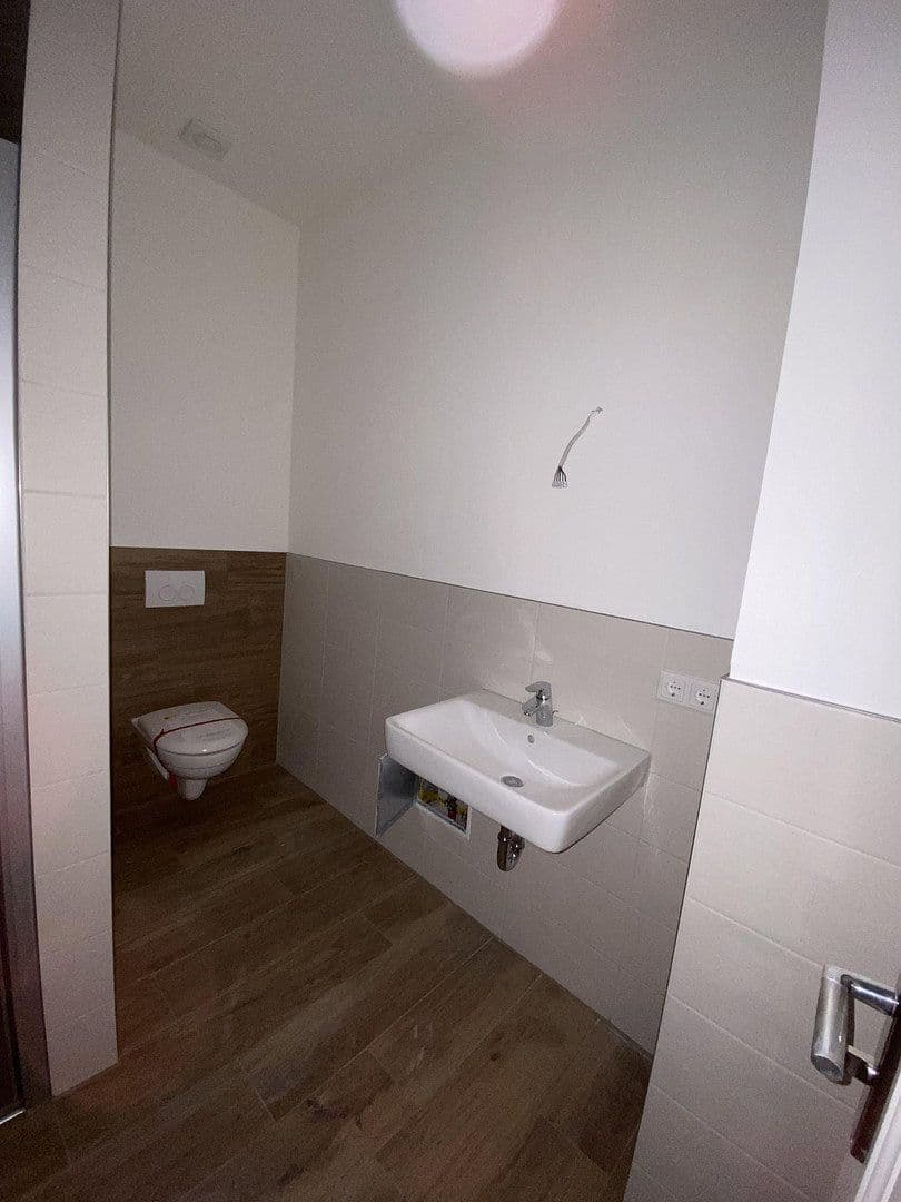 Prenájom bytu 1-izbový 46 m², Schlaurother Str. 10, Görlitz, Sasko Prenájom bytu 1-izbový 46 m², Schlaurother Str. 10, Görlitz, Sasko