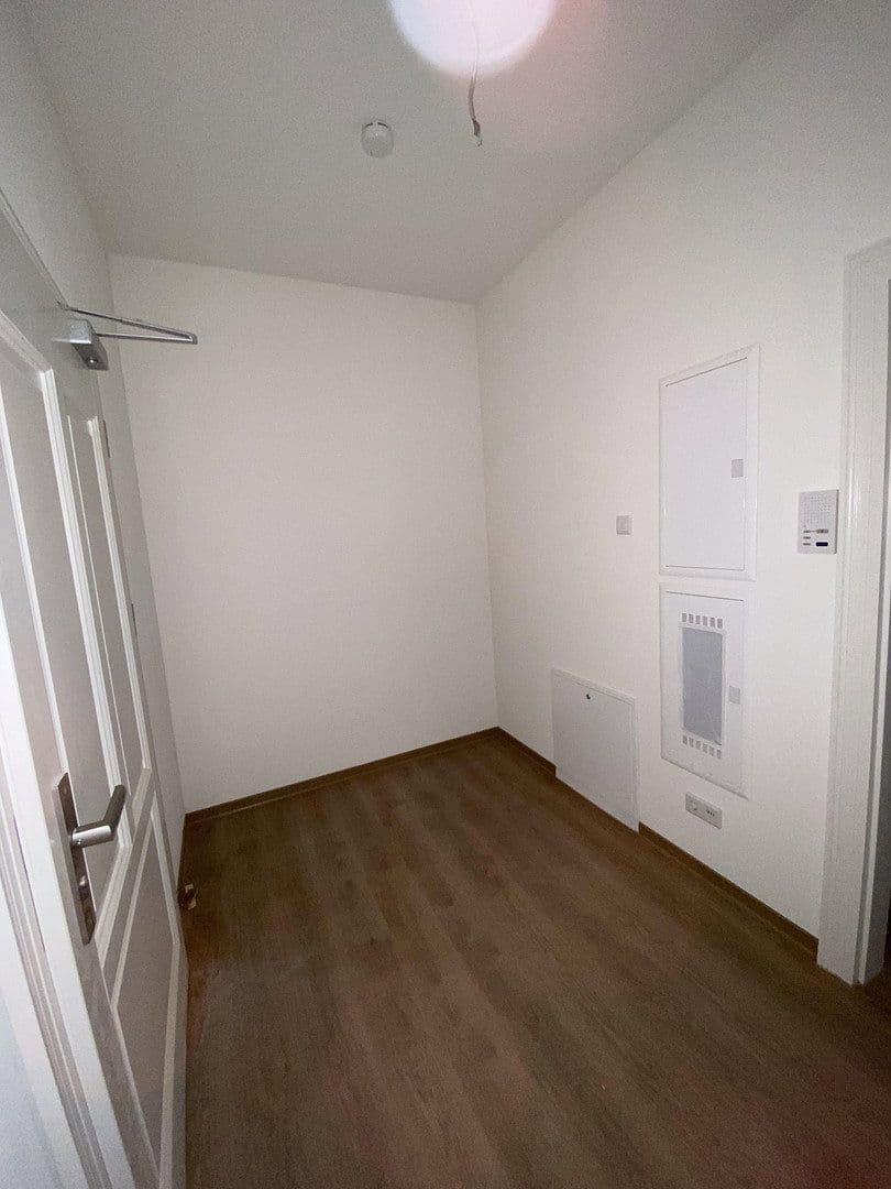 Prenájom bytu 1-izbový 46 m², Schlaurother Str. 10, Görlitz, Sasko Prenájom bytu 1-izbový 46 m², Schlaurother Str. 10, Görlitz, Sasko