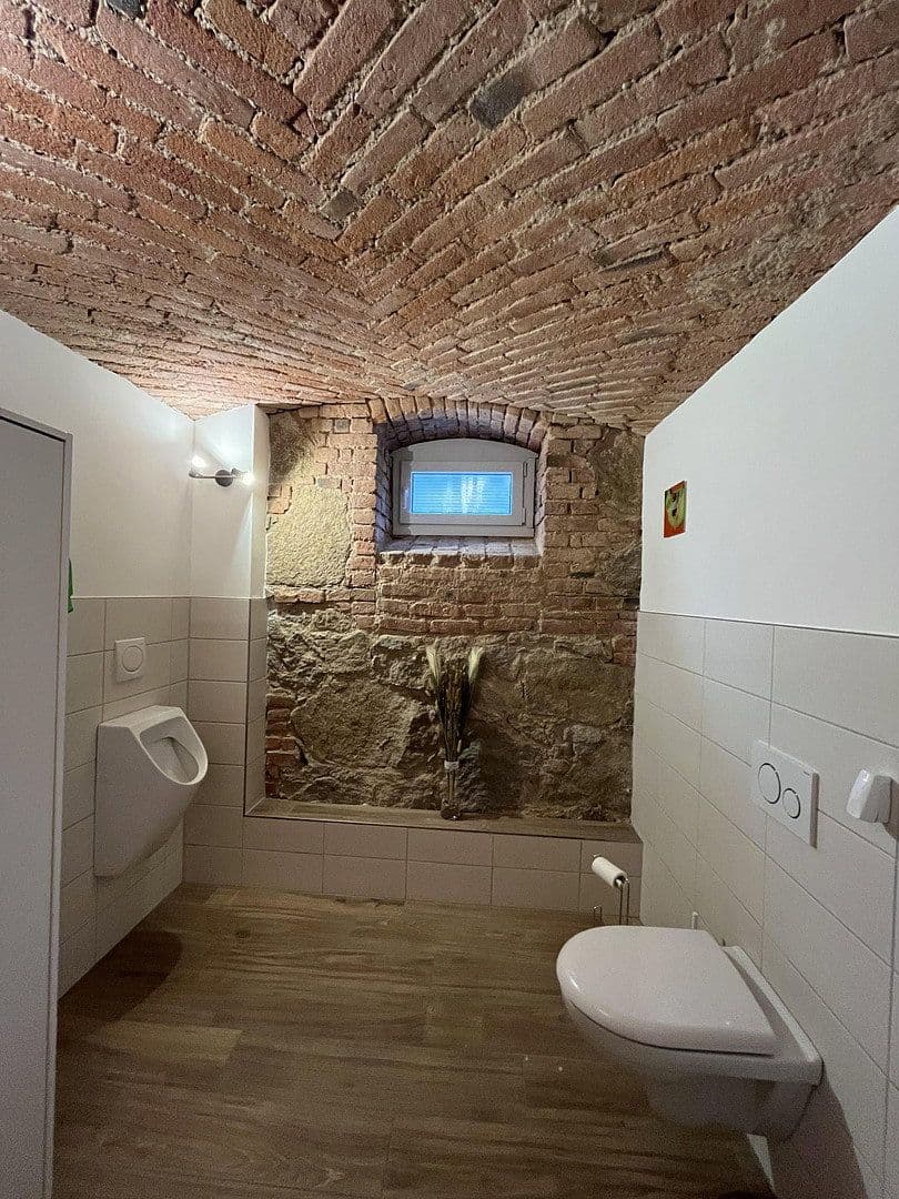 Prenájom bytu 1-izbový 46 m², Schlaurother Str. 10, Görlitz, Sasko Prenájom bytu 1-izbový 46 m², Schlaurother Str. 10, Görlitz, Sasko