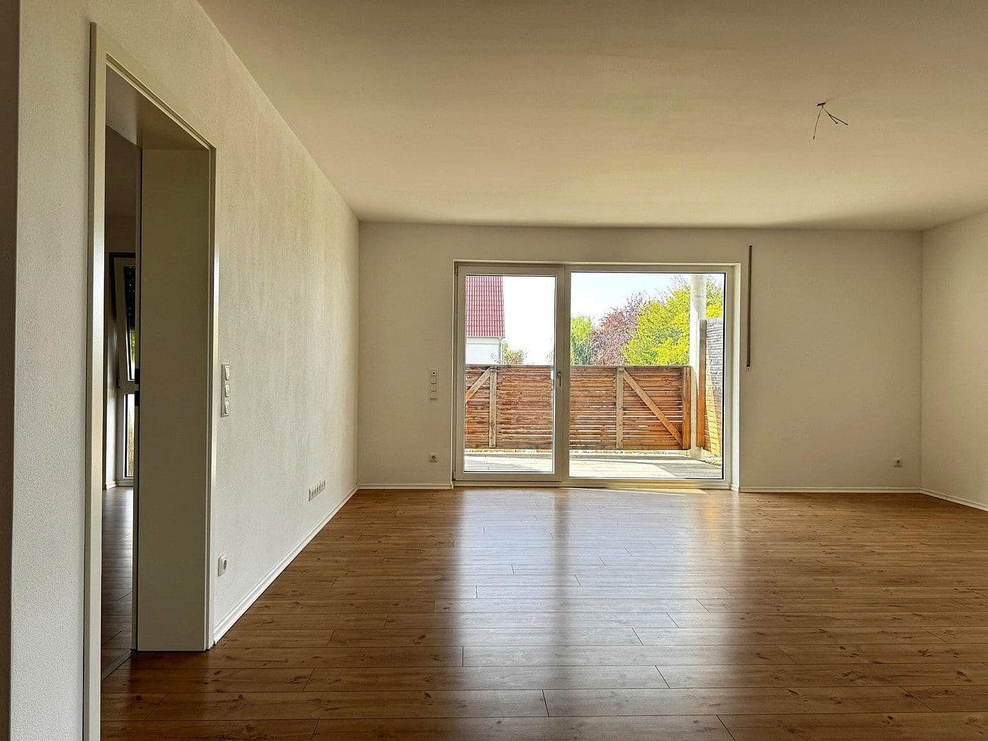 Prenájom bytu 2-izbový 95 m², Triftäcker 31, Hemau, Bavorsko Prenájom bytu 2-izbový 95 m², Triftäcker 31, Hemau, Bavorsko