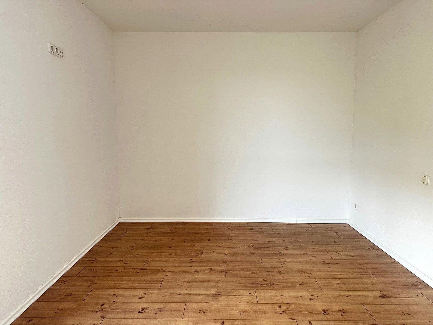 Prenájom bytu 2-izbový 95 m², Triftäcker 31, Hemau, Bavorsko Prenájom bytu 2-izbový 95 m², Triftäcker 31, Hemau, Bavorsko