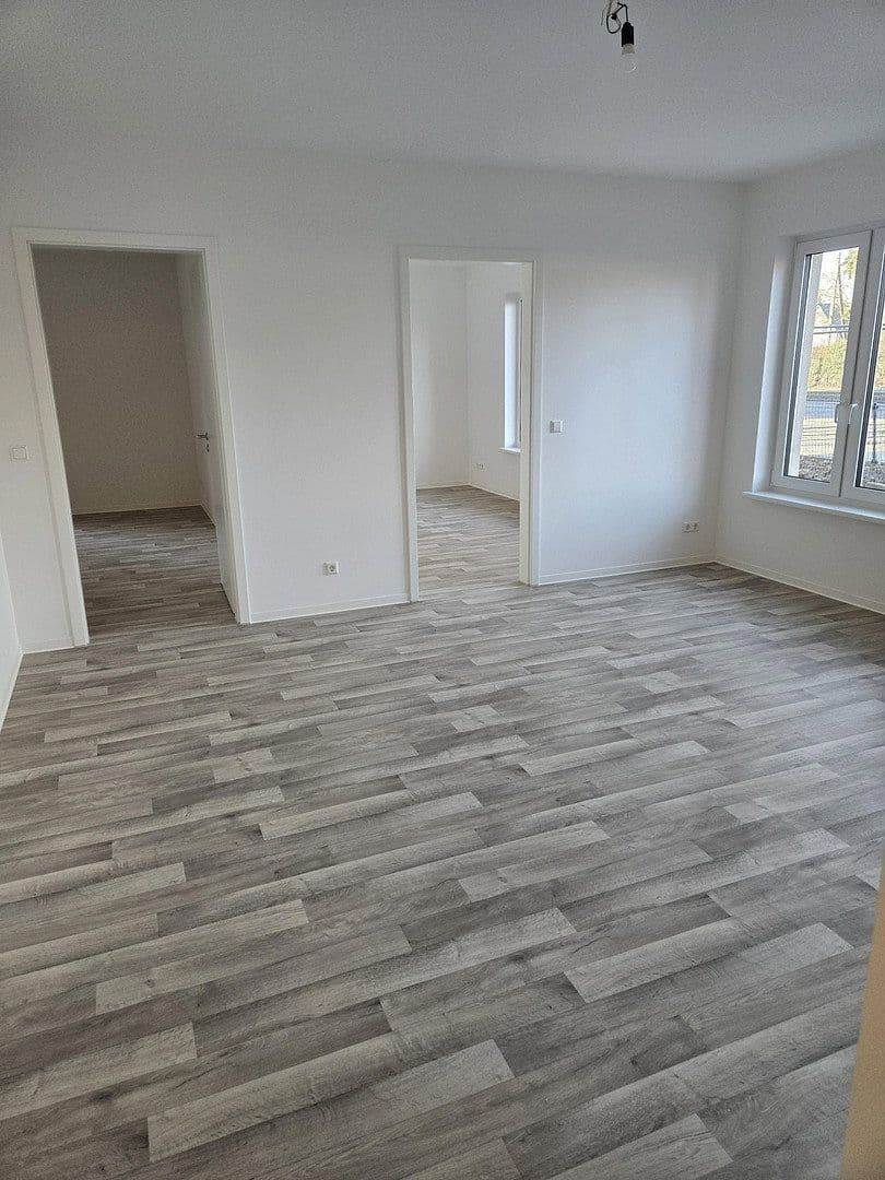 Prenájom bytu 3-izbový 81 m², Bütower Str. 34, Berlin, Berlín Prenájom bytu 3-izbový 81 m², Bütower Str. 34, Berlin, Berlín