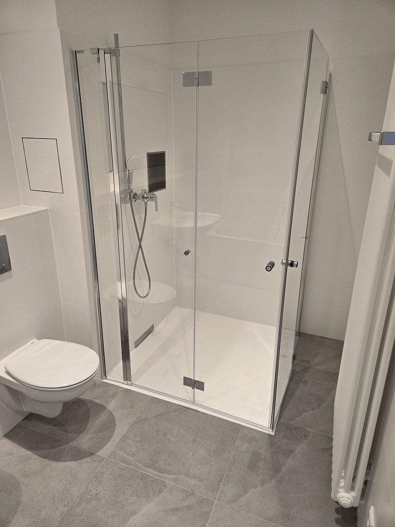 Prenájom bytu 3-izbový 81 m², Bütower Str. 34, Berlin, Berlín Prenájom bytu 3-izbový 81 m², Bütower Str. 34, Berlin, Berlín