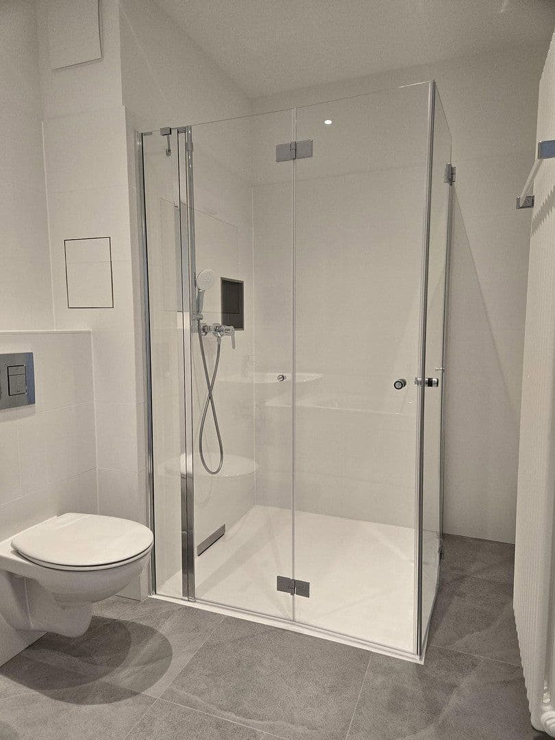 Prenájom bytu 3-izbový 81 m², Bütower Str. 34, Berlin, Berlín Prenájom bytu 3-izbový 81 m², Bütower Str. 34, Berlin, Berlín