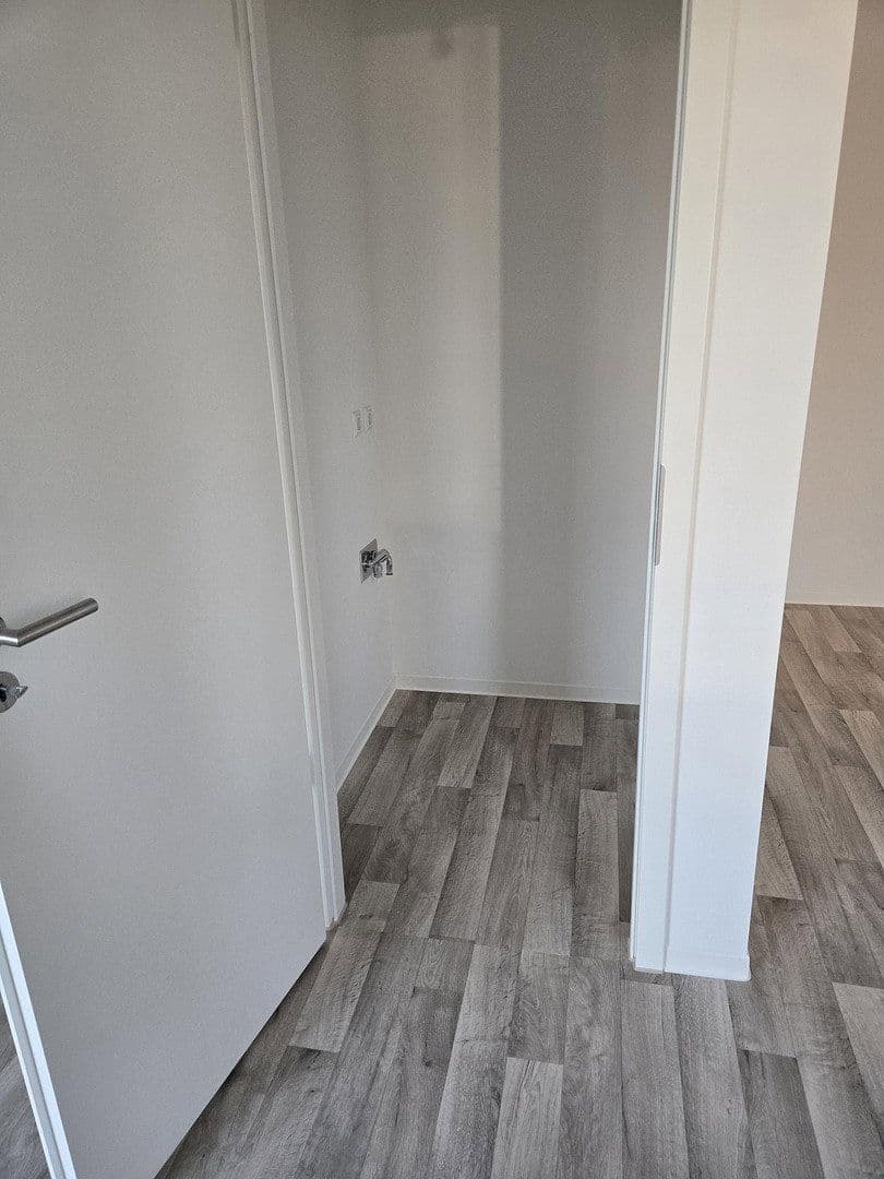 Prenájom bytu 3-izbový 81 m², Bütower Str. 34, Berlin, Berlín Prenájom bytu 3-izbový 81 m², Bütower Str. 34, Berlin, Berlín