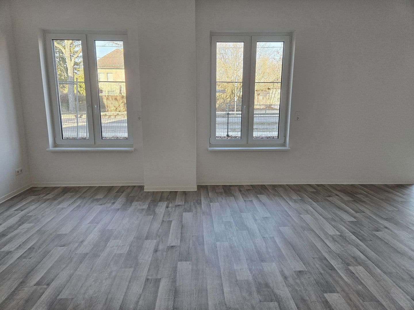 Prenájom bytu 3-izbový 81 m², Bütower Str. 34, Berlin, Berlín Prenájom bytu 3-izbový 81 m², Bütower Str. 34, Berlin, Berlín
