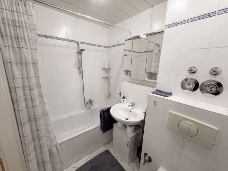 Predaj bytu 2-izbový 62 m², Finkenstraße 27, Gräfelfing, Bavorsko Predaj bytu 2-izbový 62 m², Finkenstraße 27, Gräfelfing, Bavorsko