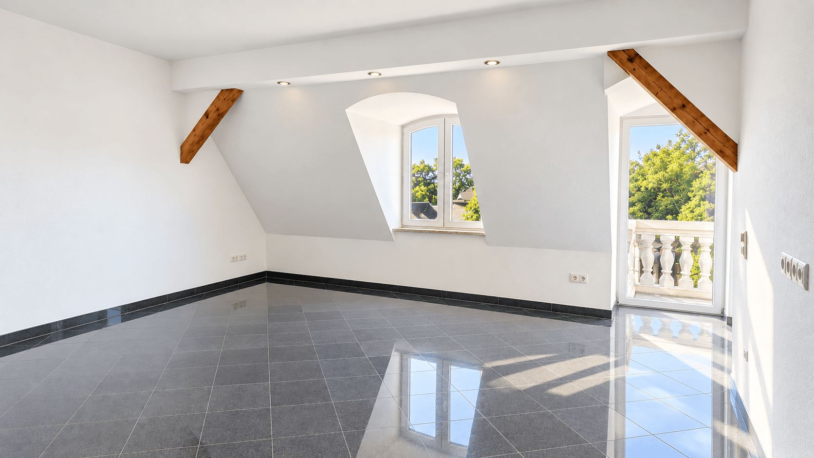 Prenájom bytu 3-izbový 90 m², Stahmelnerstr. 107, Leipzig, Sasko Prenájom bytu 3-izbový 90 m², Stahmelnerstr. 107, Leipzig, Sasko