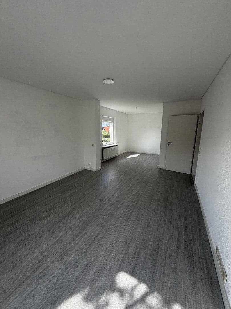 Predaj domu 180 m², pozemok 535 m², Neckarwestheim, Bádensko-Wurttembersko Predaj domu 180 m², pozemok 535 m², Neckarwestheim, Bádensko-Wurttembersko
