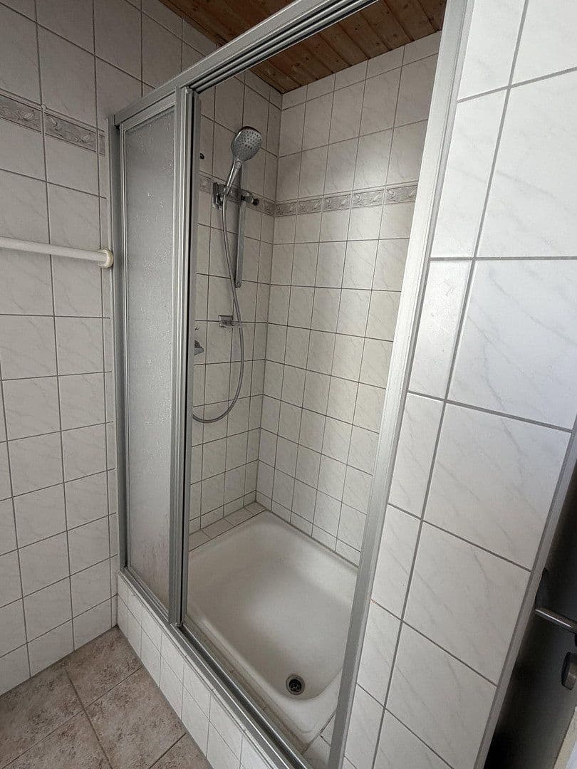 Predaj domu 180 m², pozemok 535 m², Neckarwestheim, Bádensko-Wurttembersko Predaj domu 180 m², pozemok 535 m², Neckarwestheim, Bádensko-Wurttembersko
