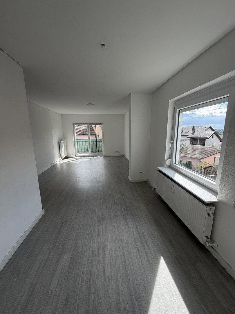 Predaj domu 180 m², pozemok 535 m², Neckarwestheim, Bádensko-Wurttembersko Predaj domu 180 m², pozemok 535 m², Neckarwestheim, Bádensko-Wurttembersko