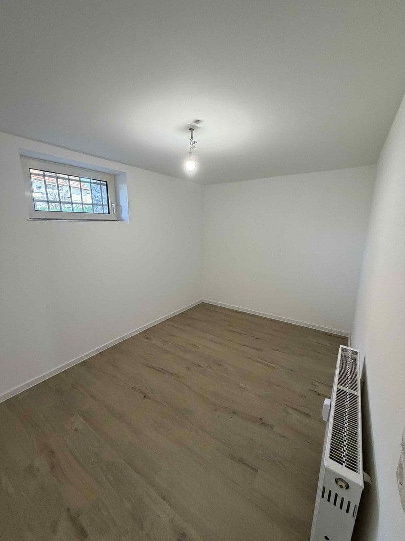 Predaj domu 180 m², pozemok 535 m², Neckarwestheim, Bádensko-Wurttembersko Predaj domu 180 m², pozemok 535 m², Neckarwestheim, Bádensko-Wurttembersko