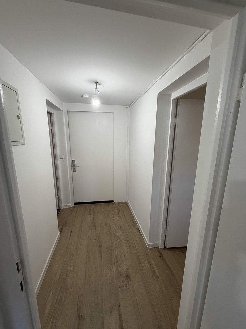Predaj domu 180 m², pozemok 535 m², Neckarwestheim, Bádensko-Wurttembersko Predaj domu 180 m², pozemok 535 m², Neckarwestheim, Bádensko-Wurttembersko