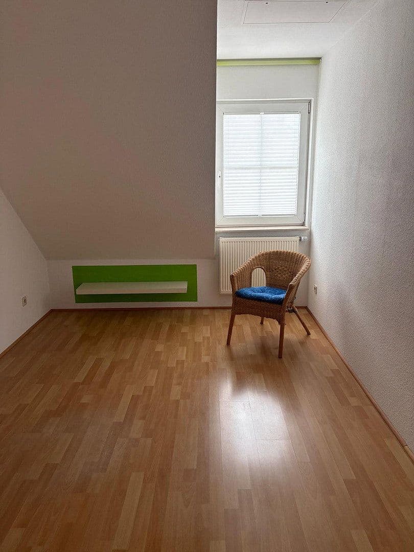 Predaj domu 150 m², pozemok 231 m², Dorfstraße, Duisburg, Severné Porýnie - Westfálsko Predaj domu 150 m², pozemok 231 m², Dorfstraße, Duisburg, Severné Porýnie - Westfálsko