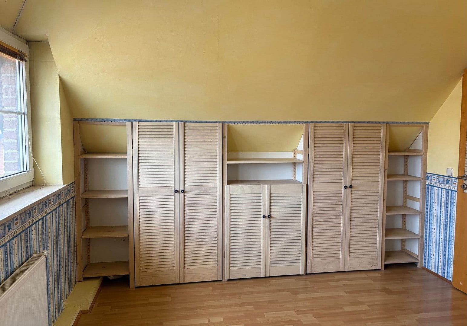 Predaj domu 150 m², pozemok 231 m², Dorfstraße, Duisburg, Severné Porýnie - Westfálsko Predaj domu 150 m², pozemok 231 m², Dorfstraße, Duisburg, Severné Porýnie - Westfálsko