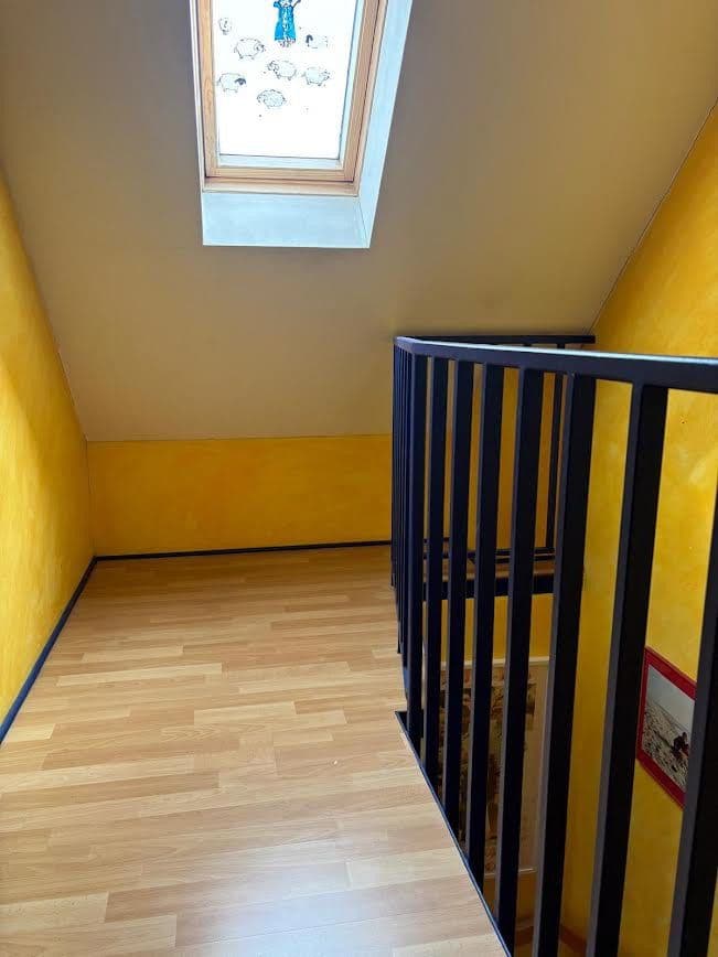 Predaj domu 150 m², pozemok 231 m², Dorfstraße, Duisburg, Severné Porýnie - Westfálsko Predaj domu 150 m², pozemok 231 m², Dorfstraße, Duisburg, Severné Porýnie - Westfálsko
