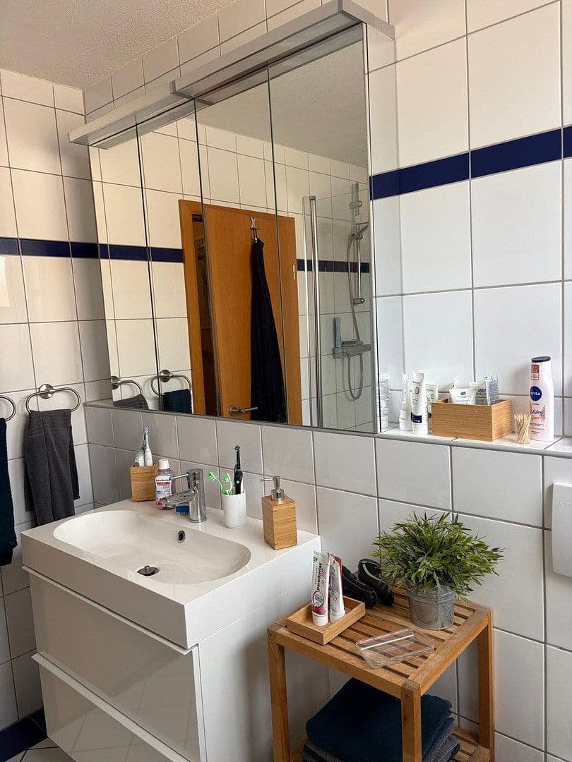 Predaj domu 150 m², pozemok 231 m², Dorfstraße, Duisburg, Severné Porýnie - Westfálsko Predaj domu 150 m², pozemok 231 m², Dorfstraße, Duisburg, Severné Porýnie - Westfálsko