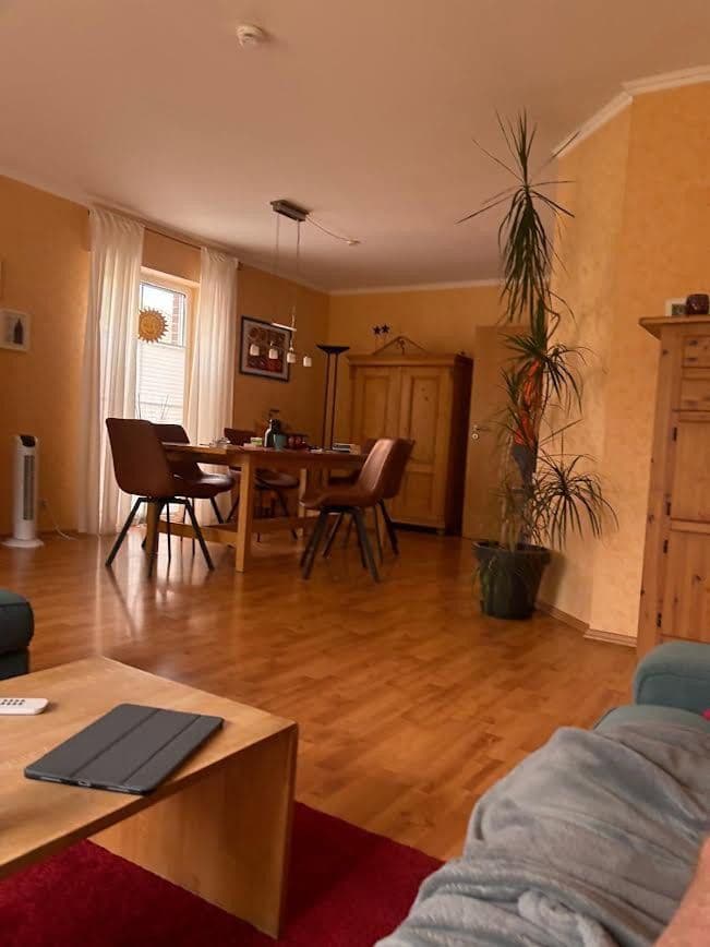 Predaj domu 150 m², pozemok 231 m², Dorfstraße, Duisburg, Severné Porýnie - Westfálsko Predaj domu 150 m², pozemok 231 m², Dorfstraße, Duisburg, Severné Porýnie - Westfálsko