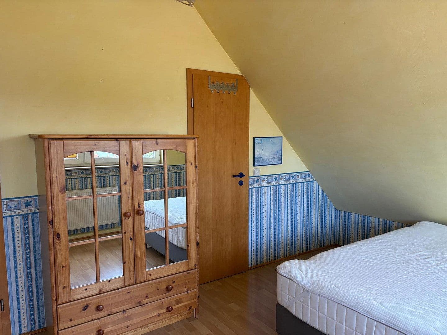 Predaj domu 150 m², pozemok 231 m², Dorfstraße, Duisburg, Severné Porýnie - Westfálsko Predaj domu 150 m², pozemok 231 m², Dorfstraße, Duisburg, Severné Porýnie - Westfálsko