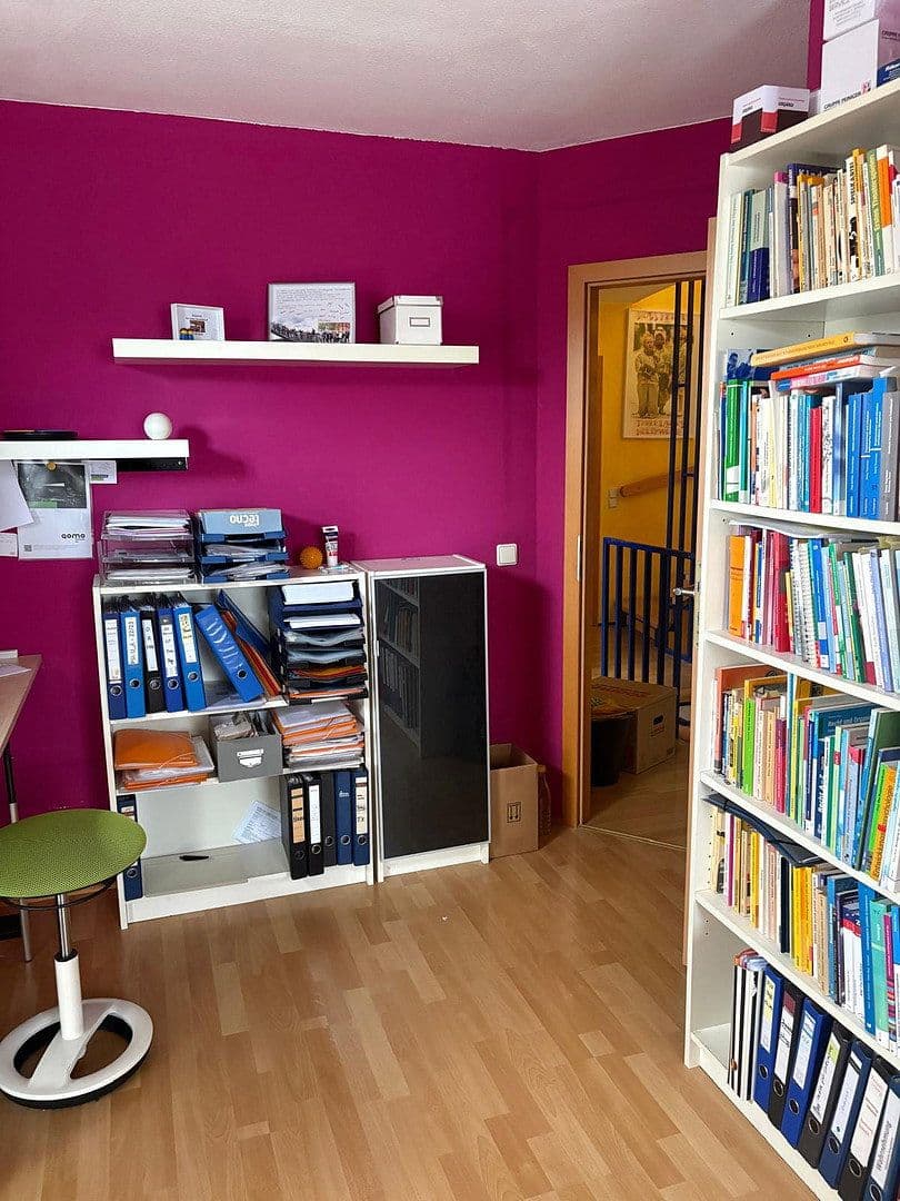 Predaj domu 150 m², pozemok 231 m², Dorfstraße, Duisburg, Severné Porýnie - Westfálsko Predaj domu 150 m², pozemok 231 m², Dorfstraße, Duisburg, Severné Porýnie - Westfálsko