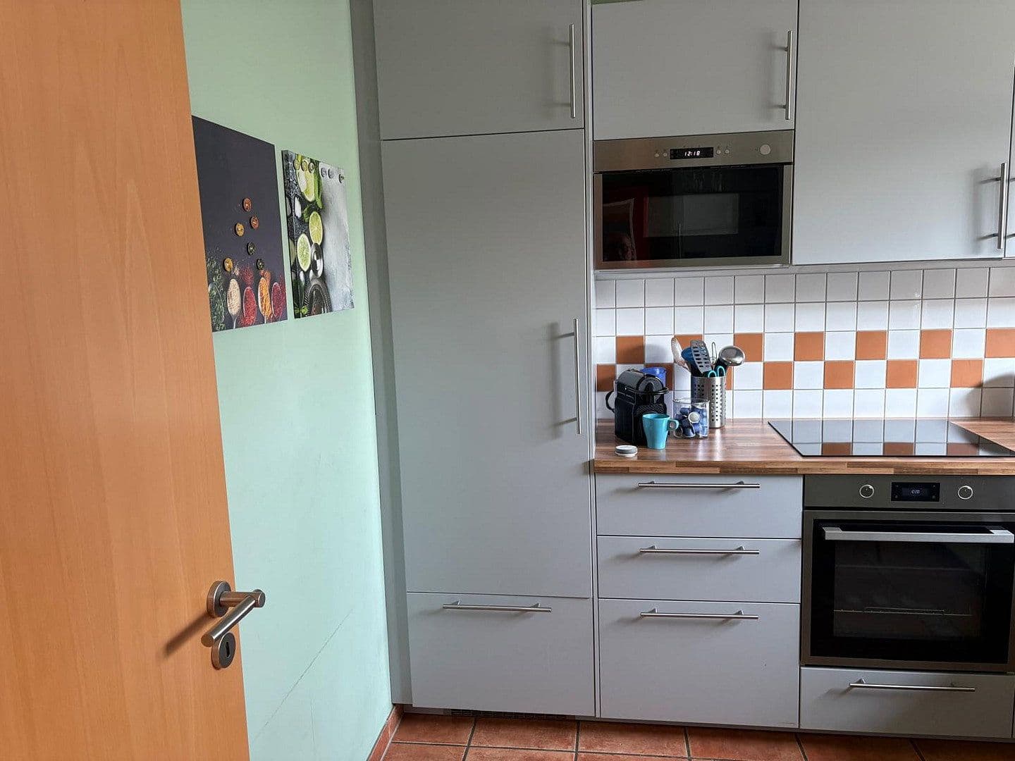 Predaj domu 150 m², pozemok 231 m², Dorfstraße, Duisburg, Severné Porýnie - Westfálsko Predaj domu 150 m², pozemok 231 m², Dorfstraße, Duisburg, Severné Porýnie - Westfálsko