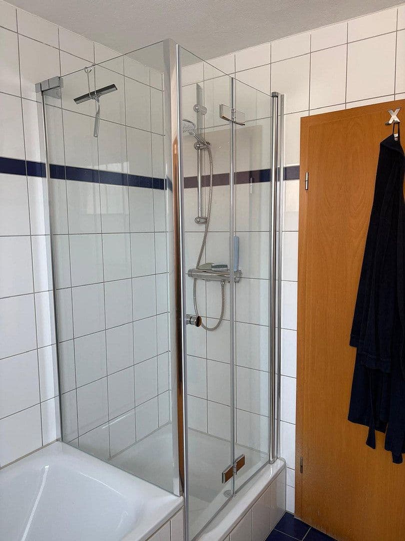 Predaj domu 150 m², pozemok 231 m², Dorfstraße, Duisburg, Severné Porýnie - Westfálsko Predaj domu 150 m², pozemok 231 m², Dorfstraße, Duisburg, Severné Porýnie - Westfálsko